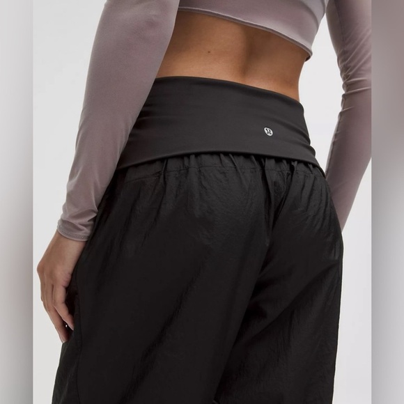 LULULEMON LIGHTWEIGHT FOLD-OVER WAIST JOGGER - Picture 7 of 7